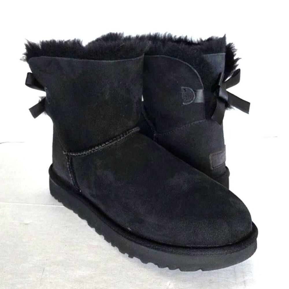 UGG Mini Bailey Bow II Black Suede Shearling Boots Sz 8 NWOB Downtown Girl